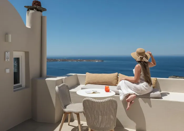 Art Maisons Oia Castle