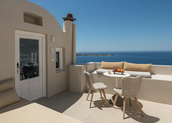 Art Maisons Oia Castle